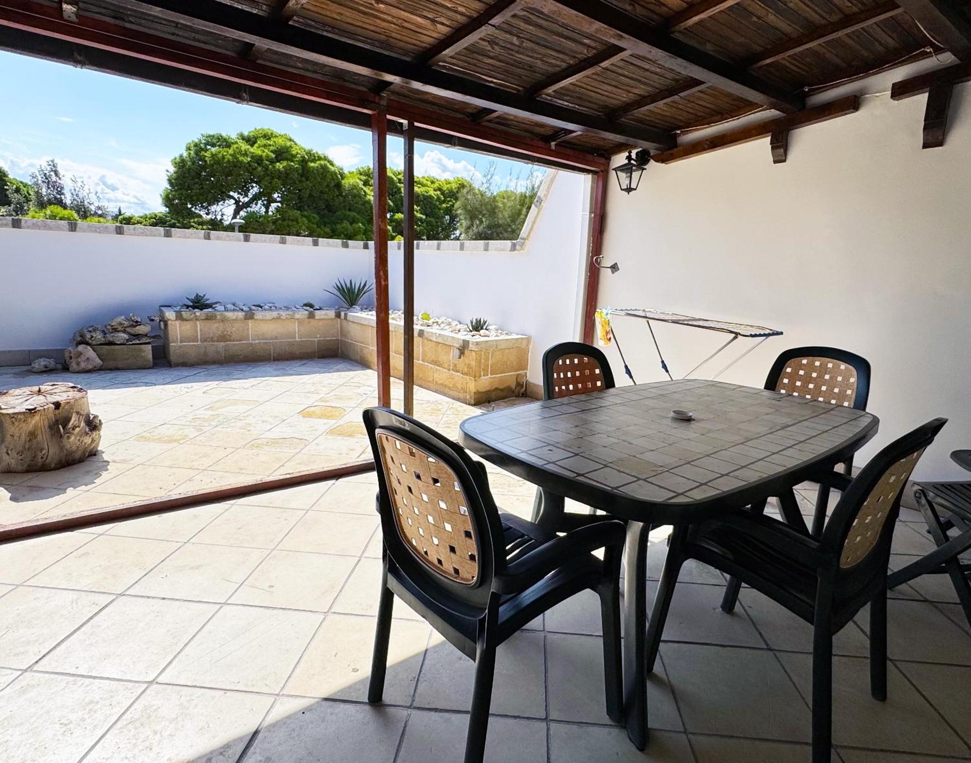 Appartement Casa Chiara, Roof Terrace, 100M To The Historical Center à Lecce Extérieur photo